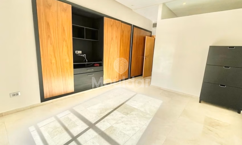 Spacious apartment for rent in the Golden Triangle of Casablanca