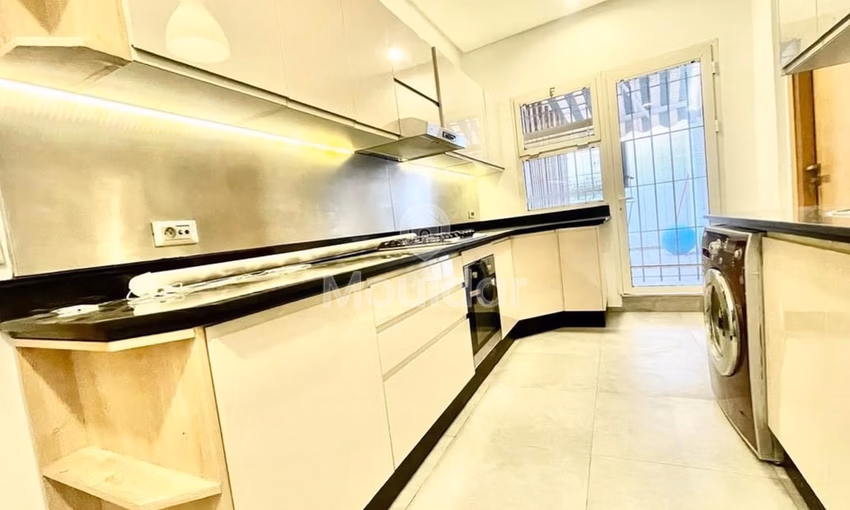 Spacious apartment for rent in the Golden Triangle of Casablanca Spacious apartment for rent in the Golden Triangle of Casablanca