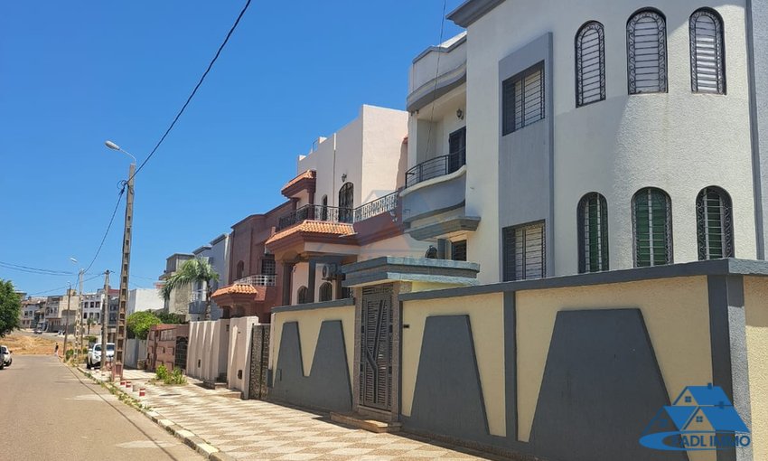 VENTA VILLA ELEGANTE EN EL BARRIO OULED OUJIH KENITRA - view 3