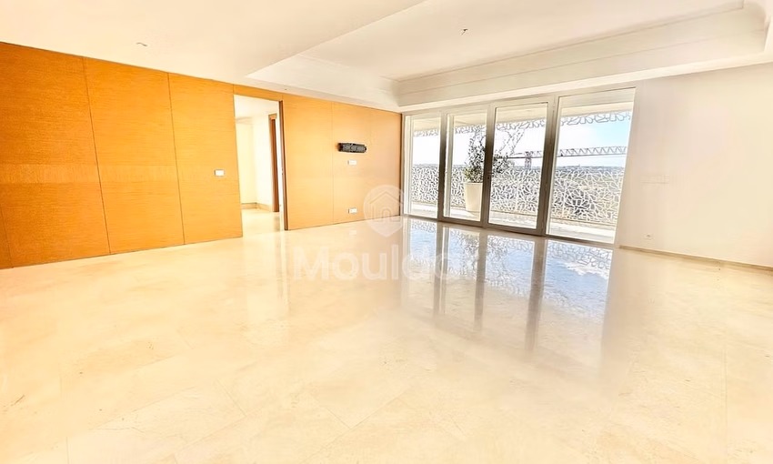 لإيجار: شقة 3 غرف نوم، 155م² في مدينة المالية بالدار البيضاء