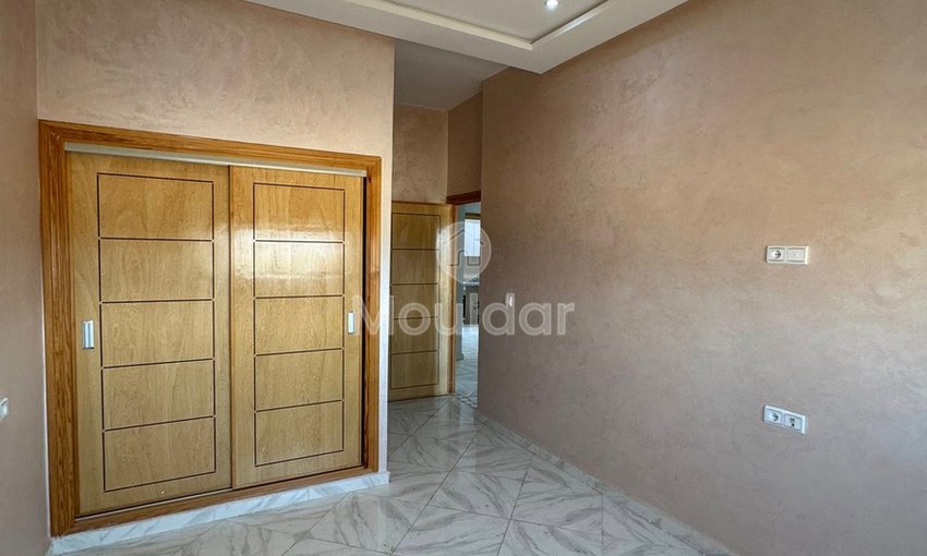 En Venta: Encantador Apartamento de 3 Habitaciones en Fez, 100m² - view 9