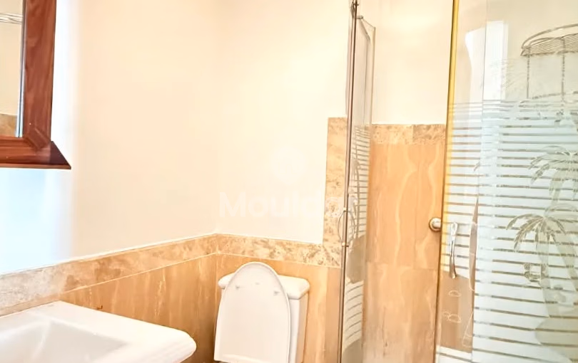 شقة رائعة للإيجار في الدار البيضاء - الأميرات