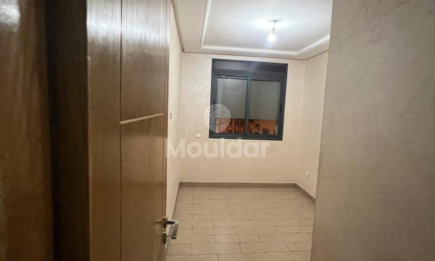 Charming 2-Bedroom Apartment for Sale in Sidi Maarouf - view 4