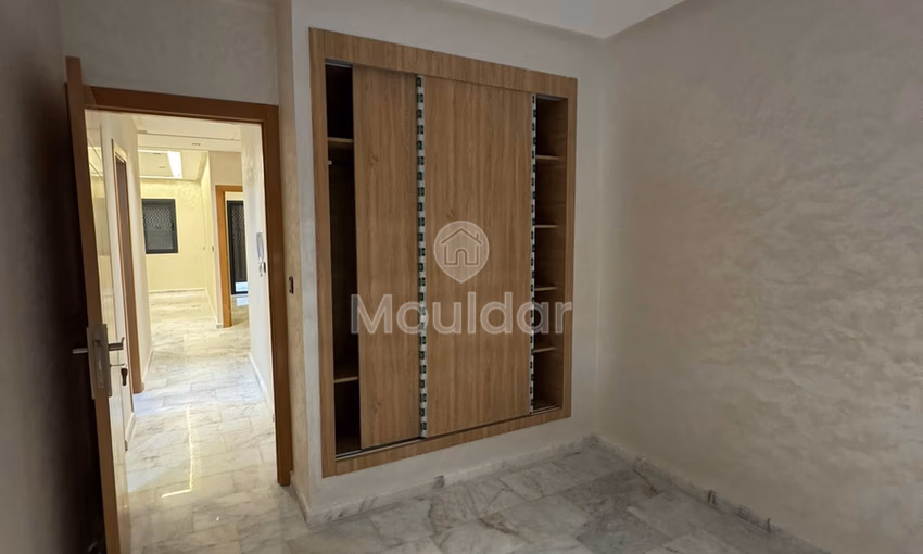 Discover your new 3-bedroom apartment in Fez. Discover your new 3-bedroom apartment in Fez.
