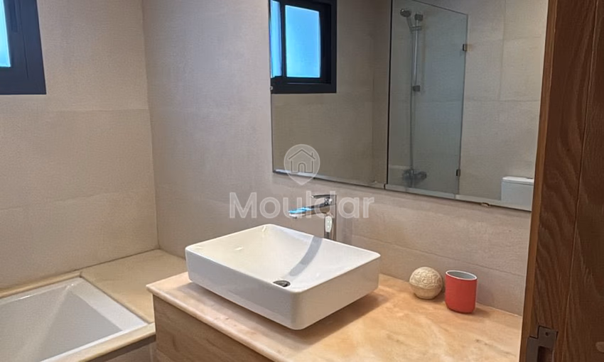 Villa de Luxe à Louer à Casablanca - Oasis, 4 Chambres