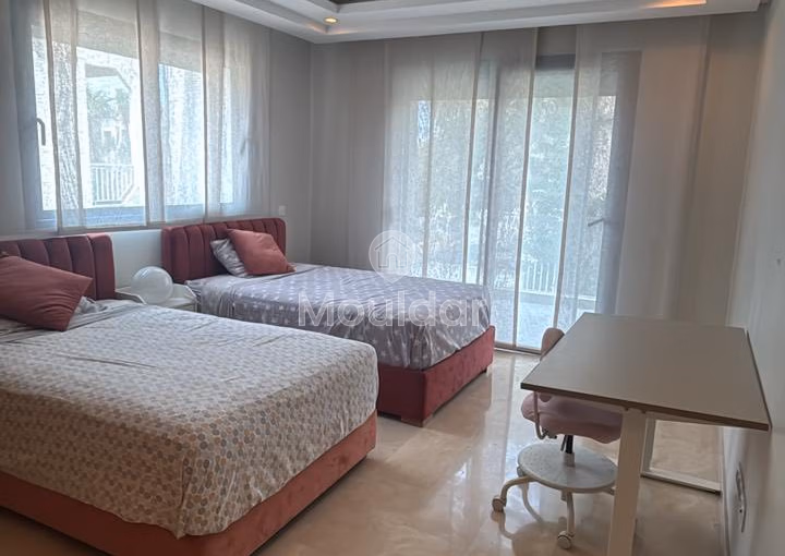 Villa de Luxe à Louer à Casablanca - Oasis, 4 Chambres