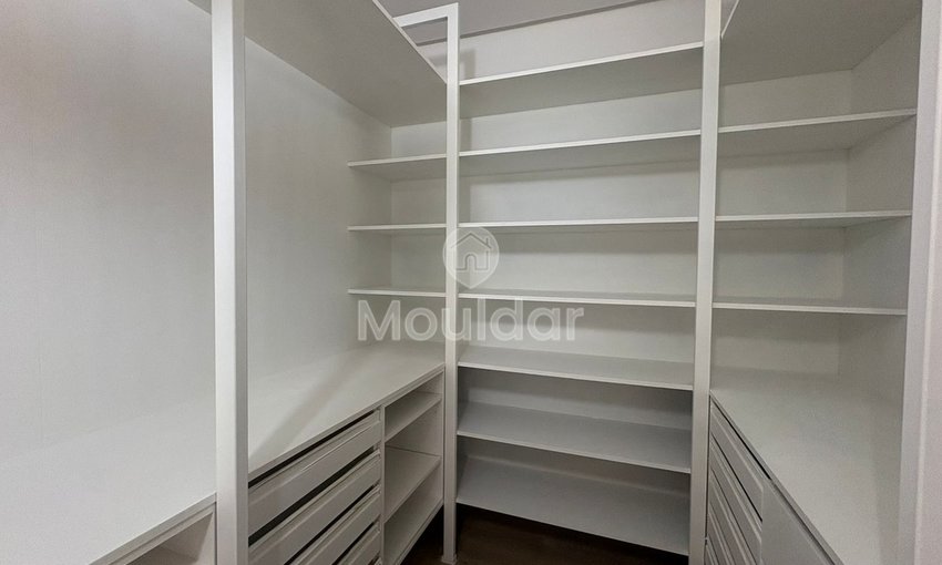 Spacious apartment for sale in Casablanca - 3 bedrooms, 185m² - view 5