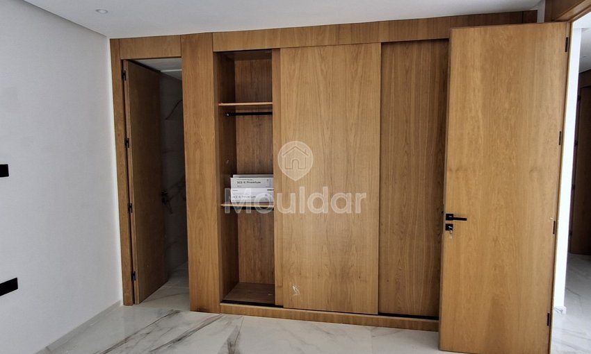 شقة حديثة للبيع في طنجة - مالabta، غرفتان نوم - view 6