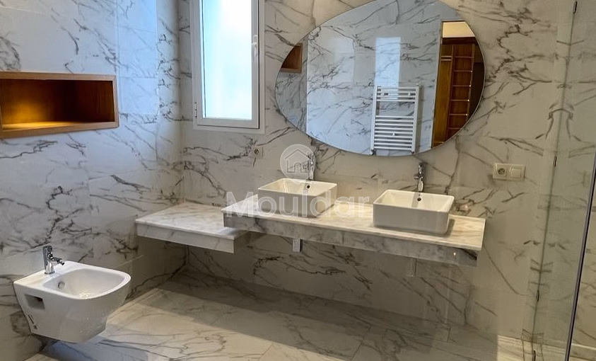 فيلا أحلام في طنجة: 4 غرف، 375م² متاحة للاستحواذ فيلا أحلام في طنجة: 4 غرف، 375م² متاحة للاستحواذ