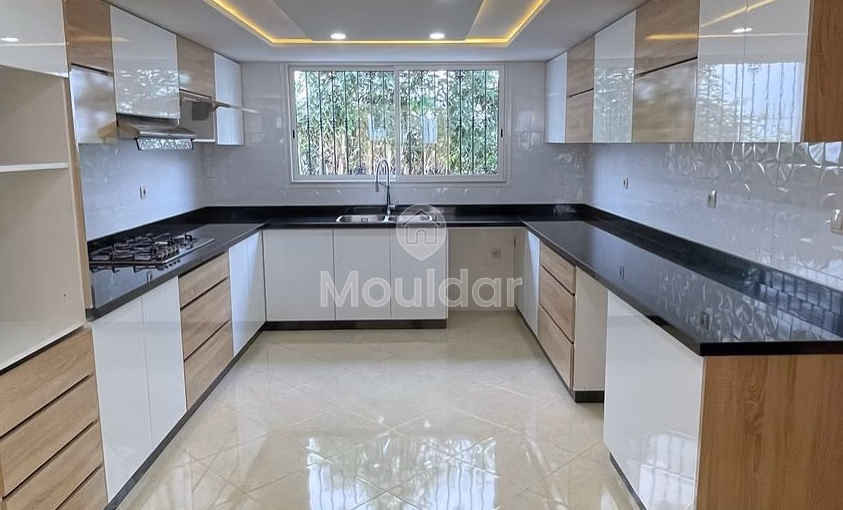 فيلا أحلام في طنجة: 4 غرف، 375م² متاحة للاستحواذ فيلا أحلام في طنجة: 4 غرف، 375م² متاحة للاستحواذ