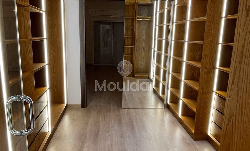 فيلا أحلام في طنجة: 4 غرف، 375م² متاحة للاستحواذ فيلا أحلام في طنجة: 4 غرف، 375م² متاحة للاستحواذ