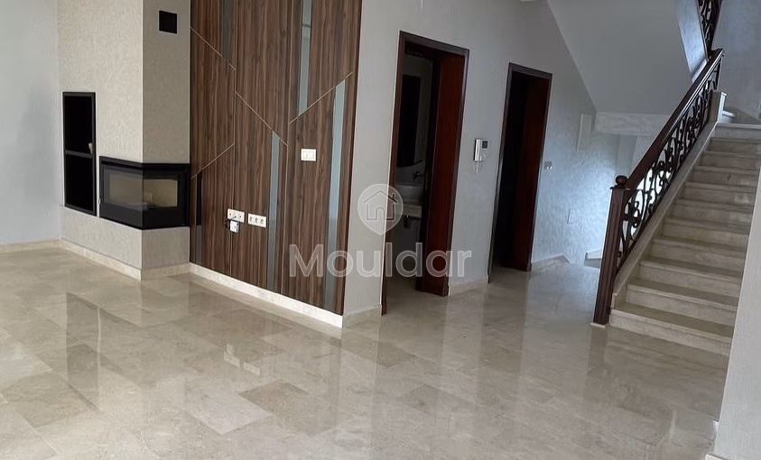 فيلا أحلام في طنجة: 4 غرف، 375م² متاحة للاستحواذ فيلا أحلام في طنجة: 4 غرف، 375م² متاحة للاستحواذ