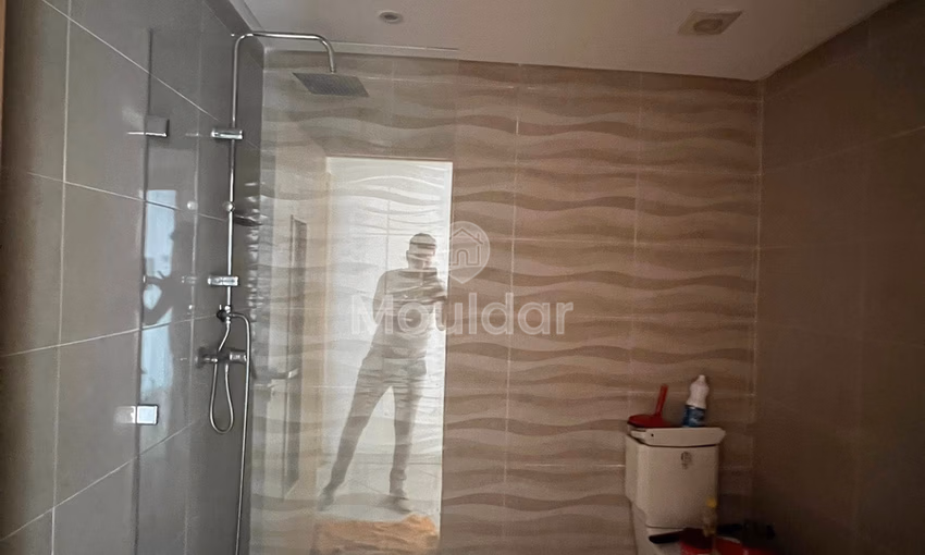Appartement à Louer : 2 Chambres, Vue Époustouflante à Agadir