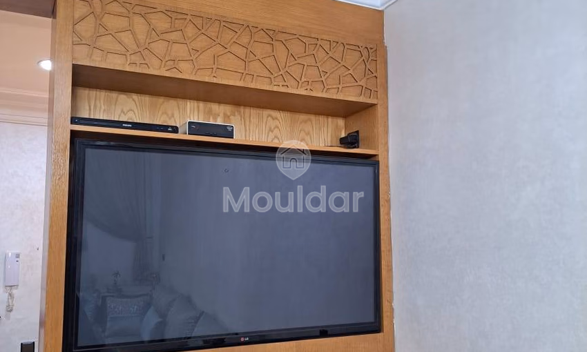 شقة من غرفتين للإيجار في العرائش - 90م²