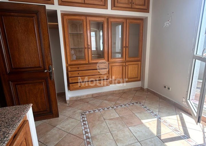 شقة استثنائية للإيجار في مثلث الذهب، الدار البيضاء - view 8