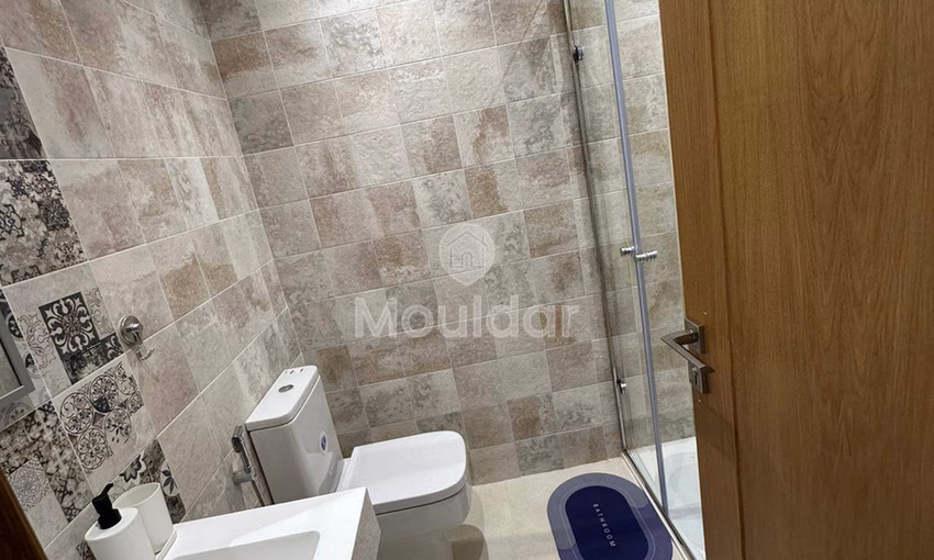 شقة للإيجار في مارينا سمير: 2 غرف نوم، راحة وإطلالة شقة للإيجار في مارينا سمير: 2 غرف نوم، راحة وإطلالة