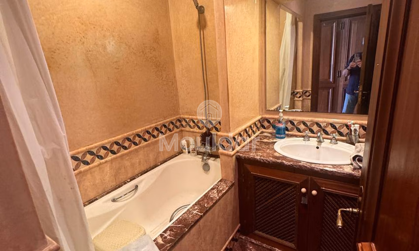 Appartement Spacieux à Vendre au Triangle d'Or, Casablanca Appartement Spacieux à Vendre au Triangle d'Or, Casablanca