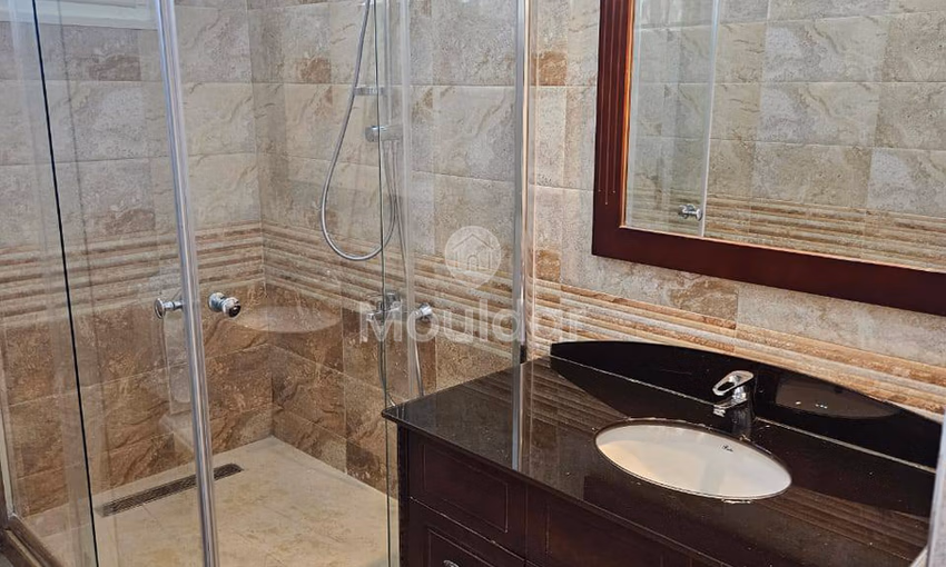 فيلا واسعة للإيجار في الدار البيضاء - واحة، 3 غرف نوم فيلا واسعة للإيجار في الدار البيضاء - واحة، 3 غرف نوم