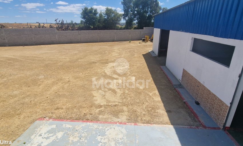 فرصة فريدة: قطعة أرض صناعية بمساحة 2400 متر مربع في القصر الكبير - view 19