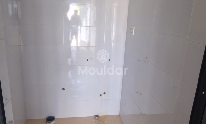 فرصة فريدة: قطعة أرض صناعية بمساحة 2400 متر مربع في القصر الكبير