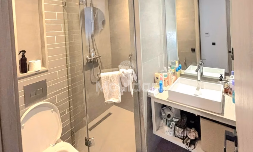 Appartement à Louer à Casablanca : Confort et Style au 2ème Étage Appartement à Louer à Casablanca : Confort et Style au 2ème Étage