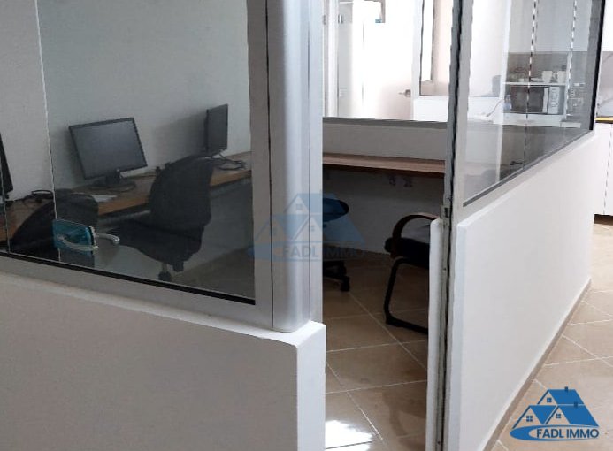 SALE OF EQUIPPED OFFICE IN DOWNTOWN KENITRA - view 8