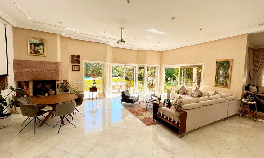 فيلا فاخرة للإيجار في الرباط - 2000 متر مربع من المساحة الأنيقة - view 4