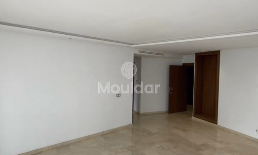 Charmant Appartement à Louer à Casablanca - 3 Chambres spacieuses Charmant Appartement à Louer à Casablanca - 3 Chambres spacieuses
