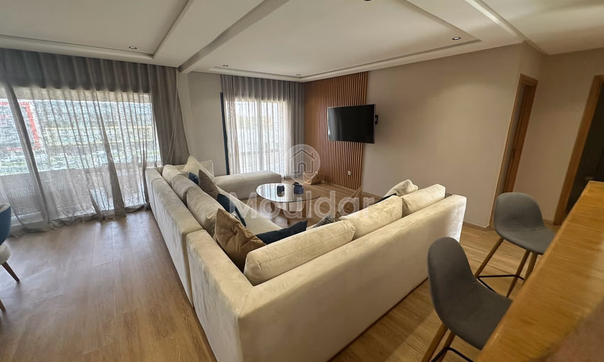 شقة للإيجار: فسيحة 2 غرفة نوم في حي الحسني