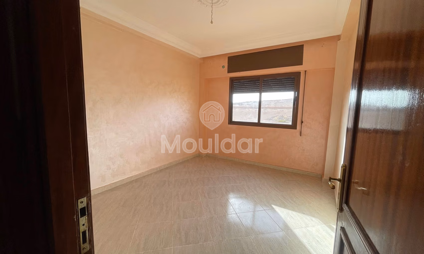 En Alquiler: Apartamento de 2 Habitaciones en Marrakech, Confort y Estilo