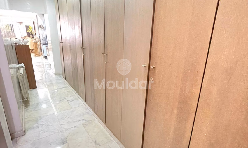 شقة واسعة للبيع في الدار البيضاء - راقية، 247م² شقة واسعة للبيع في الدار البيضاء - راقية، 247م²