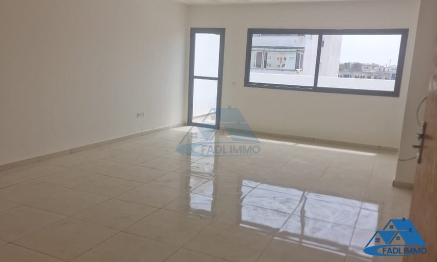 Sale of New Office Front 5 Minutes from Kénitra Station