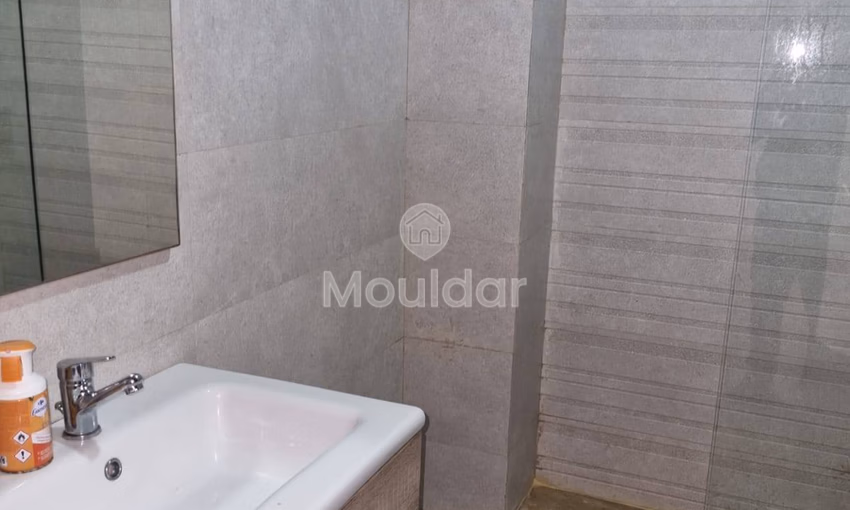 Charmant Appartement 3 Chambres à Louer à Dar Bouazza