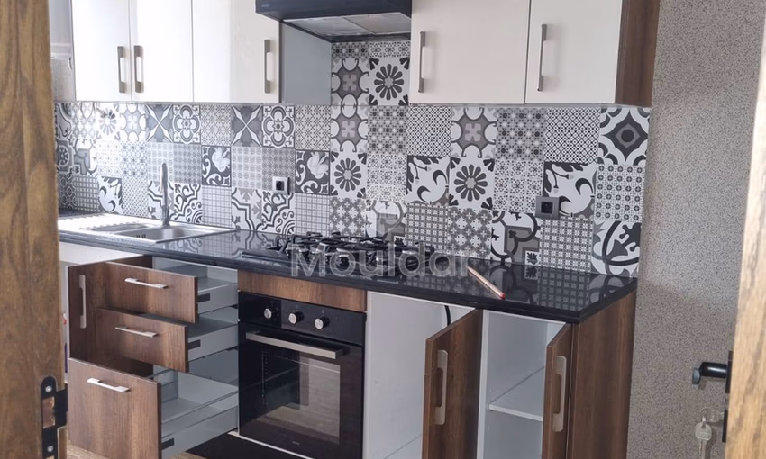 Charmant Appartement 3 Chambres à Louer à Dar Bouazza