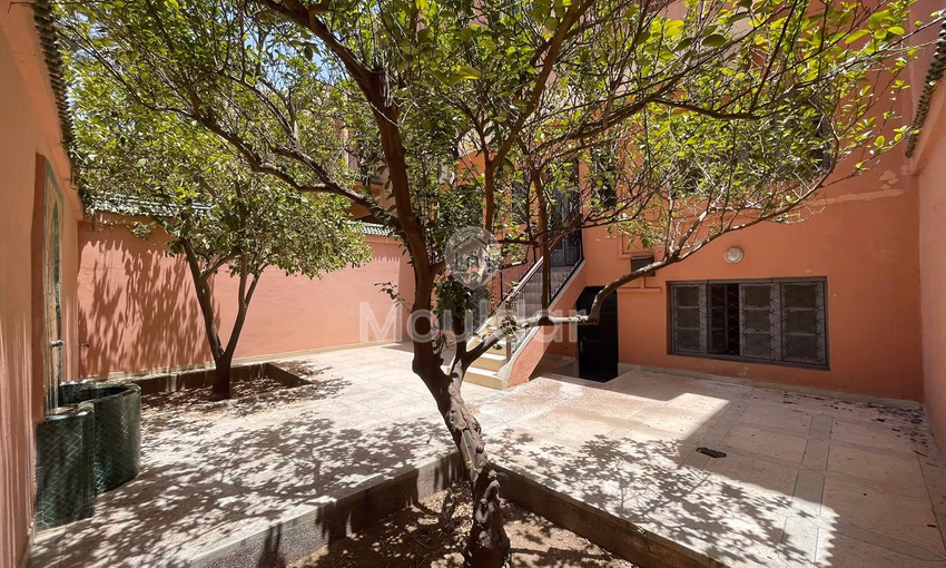 فيلا أنيقة للإيجار في مراكش: فخامة وراحة