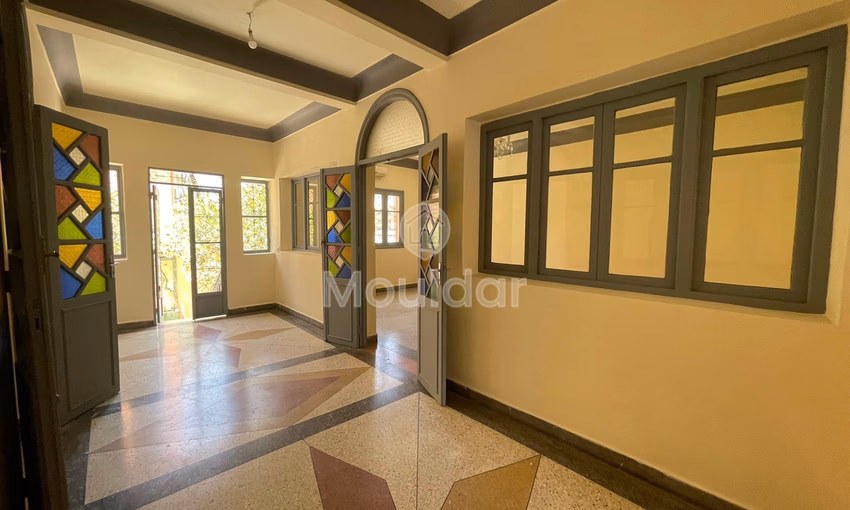 فيلا أنيقة للإيجار في مراكش: فخامة وراحة