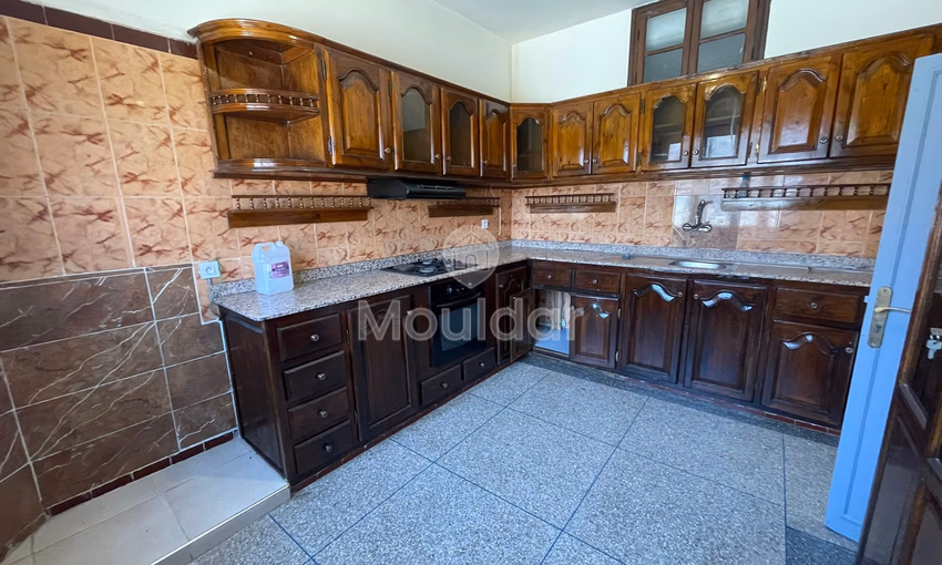 فيلا أنيقة للإيجار في مراكش: فخامة وراحة