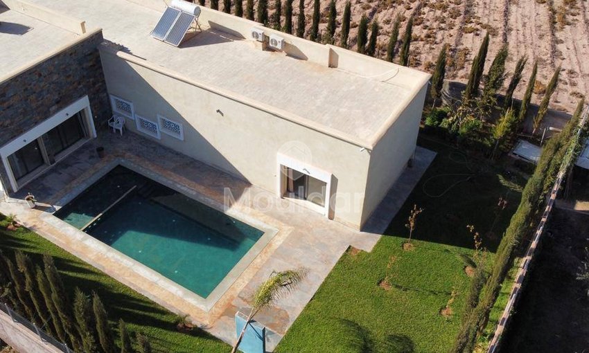 Villa di Lusso a Marrakech: Via di Fuga Perfetta con 5 Camere - view 2