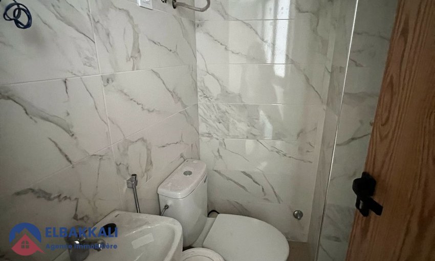 مكتب للإيجار للمهنة الطبية! - view 10