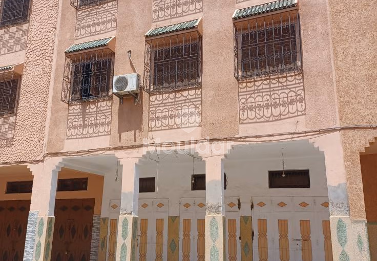 House for Sale in Marrakech - M'Hamid: Spacious and Comfortable Spaces