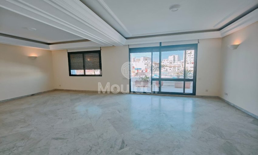 Spacious Apartment for Sale in Casablanca - 3 Bedrooms, 190m² - view 2