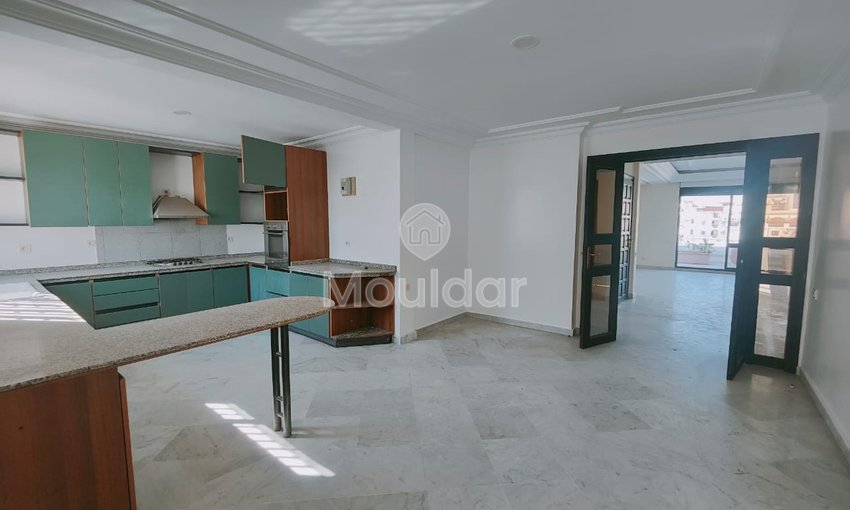 Spacious Apartment for Sale in Casablanca - 3 Bedrooms, 190m² - view 13