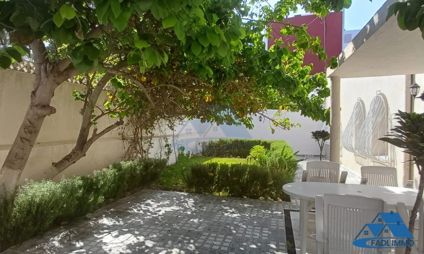 VENTA DE VILLA ESPACIOSA EN DIOUR JAMMA RABAT