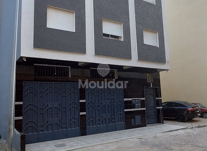 Maison Spacieuse à Vendre à Tanger - 12 Chambres, 4 Étages