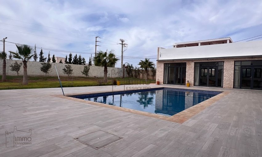Villa de Luxe à Essaouira : Élégance et Espace à Vendre - view 16