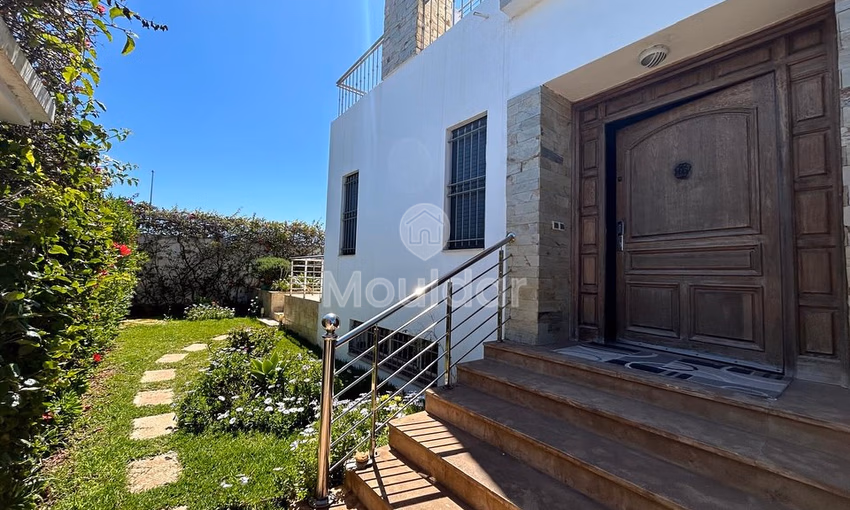 Villa Élégante à Louer à Dar Bouazza - 3 Chambres