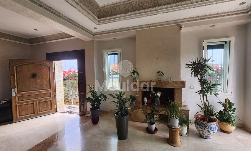 Villa Élégante à Louer à Dar Bouazza - 3 Chambres