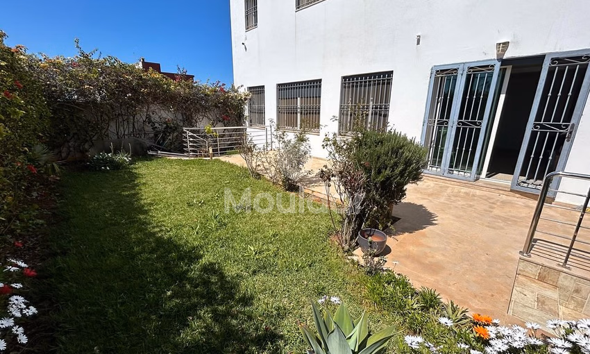 Villa Élégante à Louer à Dar Bouazza - 3 Chambres