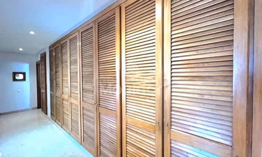 Superbe Appartement 3 Chambres à Louer au Cœur de Racine