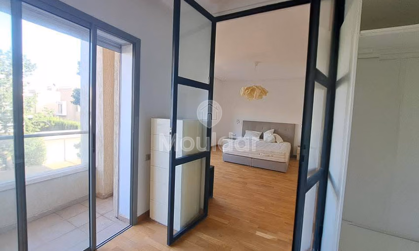 فيلا مودرن للايجار في أنفا، الدار البيضاء: فخامة وراحة فيلا مودرن للايجار في أنفا، الدار البيضاء: فخامة وراحة